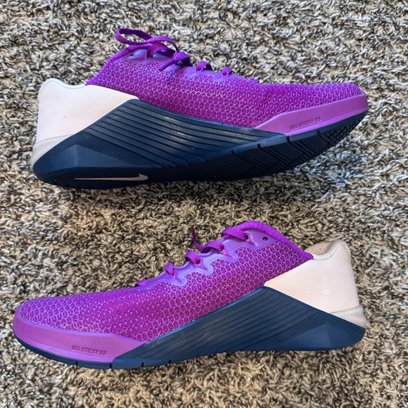 Nike Metcon 5 Vivid Purple w/ hyperlifts - Picture 7 of 11